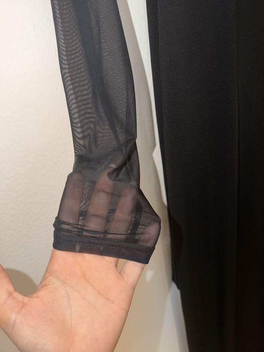 Kleider: Schwarzes Maxikleid mit transparenten Mesh-Ärmeln – Neu und originalverpackt aus Kilchberg ZH von ari_28gp 1