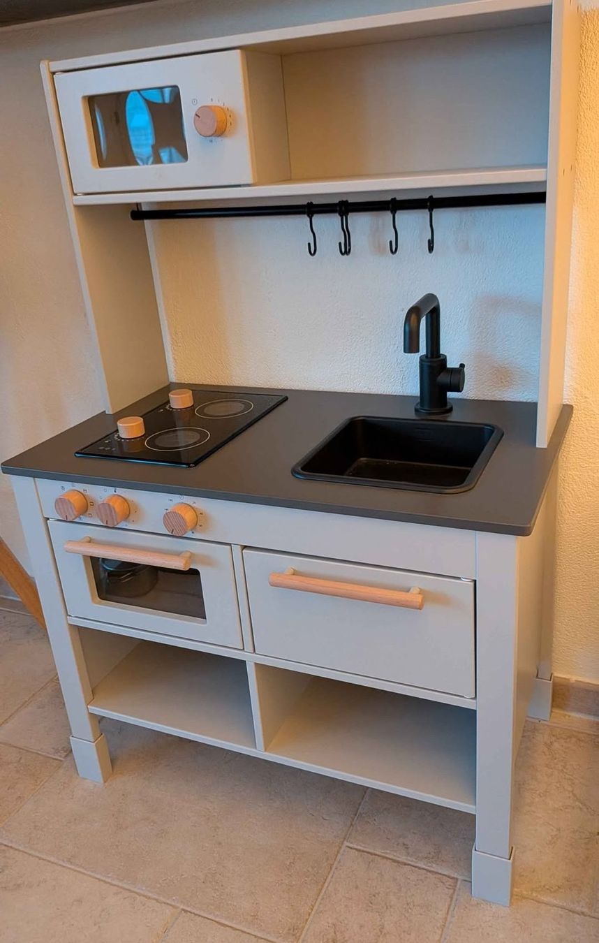 Ikea Spielzeuge: Ikea Silltrut Grey play kitchen like NEW – Gebraucht aus Adlikon b.Regensdf von foofdoll 1