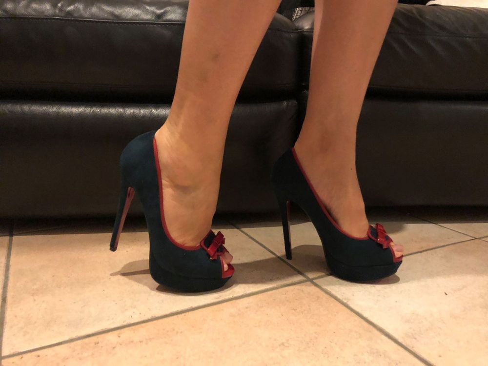 peeptoes high heels