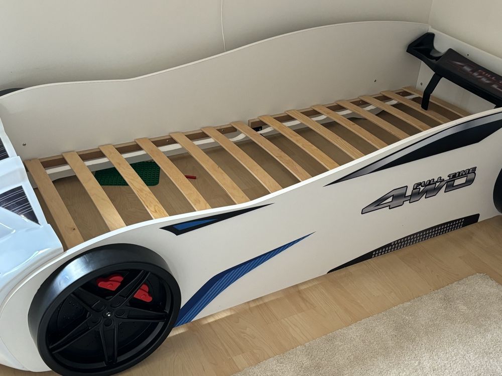 Verwunderlich Bett Fr Auto Bild