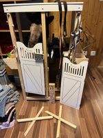 Hobbyhorsestall mit 2 Pferden und Zubehör