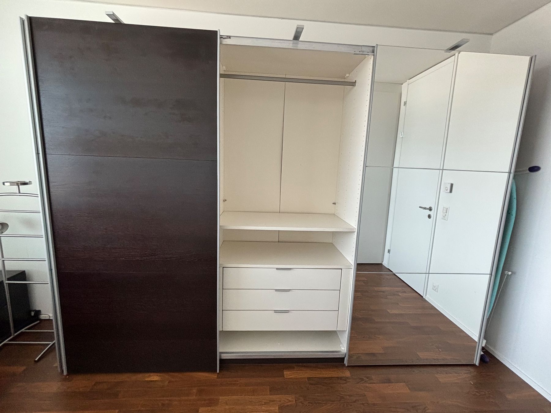 Interio Armadi: Schrank Design Interio, mit Schiebetüren – Usato da Zug venduto da ale_5syq 2