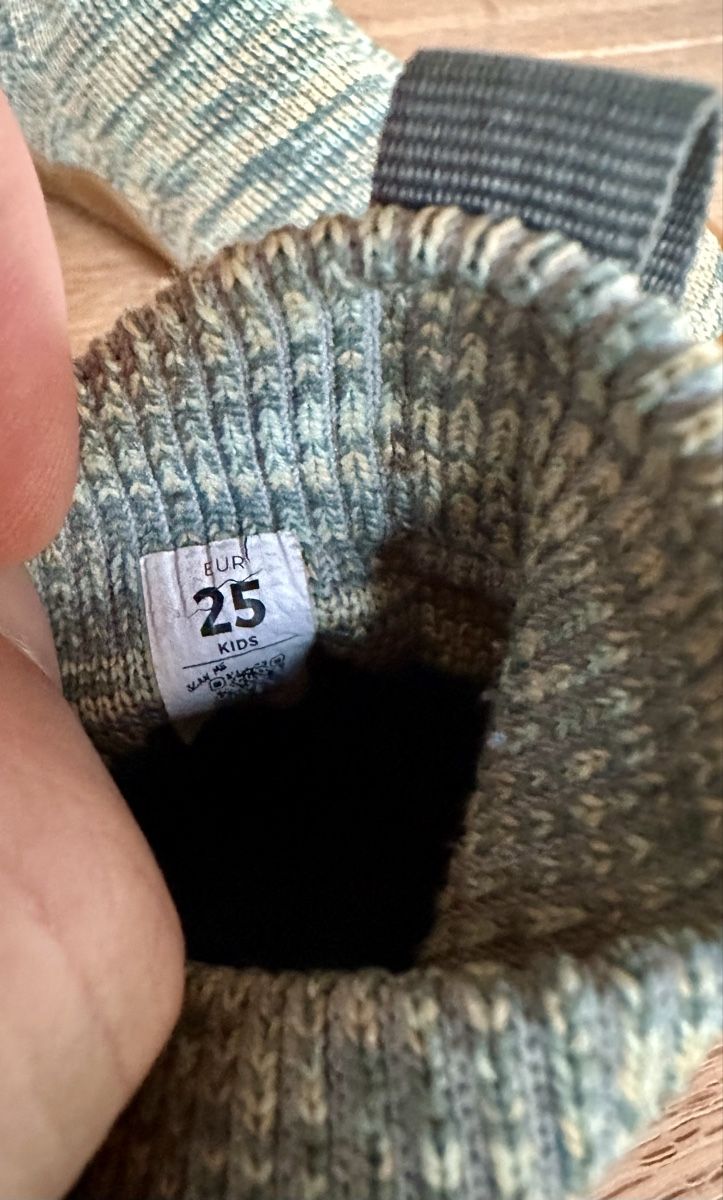 Scarpe per ragazzi: Kinder  Barfussschuhe Grösse 25  – Usato da Mettendorf TG venduto da Pinova02 1