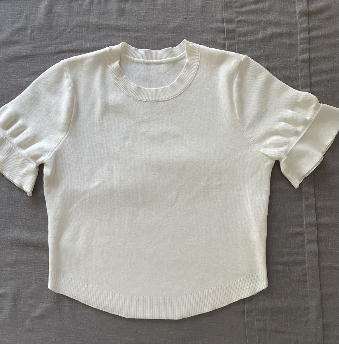 Pulls & Sweat-shirts: Strickpulli kurzarm GR M weiss – D'occasion à Glis par taisiya078