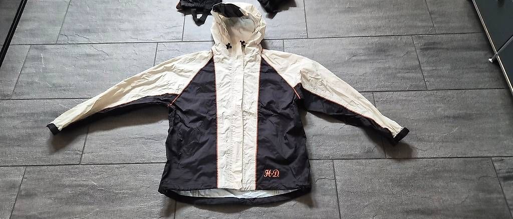 Harley-Davidson Completi: Harley Davidson Regen Anzug Grösse M – Usato da Dietikon venduto da Agiraffe 2
