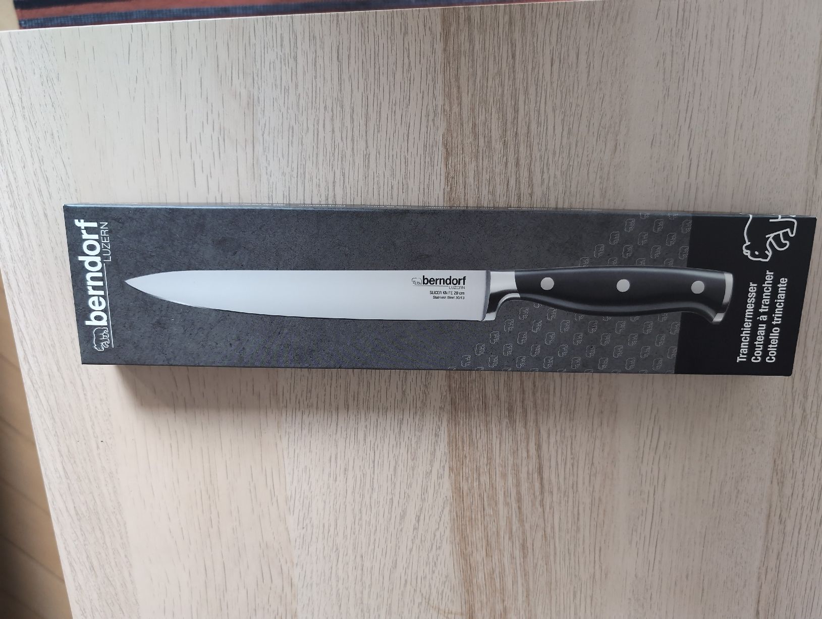 Berndorf Couteaux de cuisine: Berndorf Tranchiermesser New – Neuf avec emballage d'origine à Zürich par Kralot