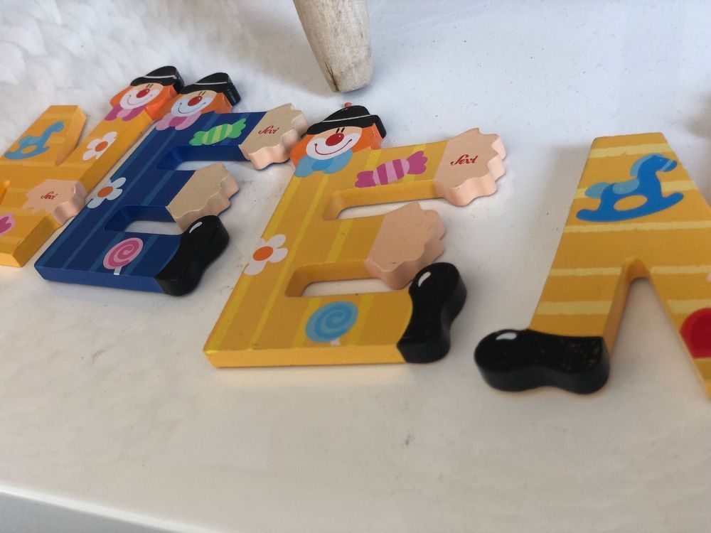 Buchstaben für Kinderzimmer-Tür | Kaufen auf Ricardo