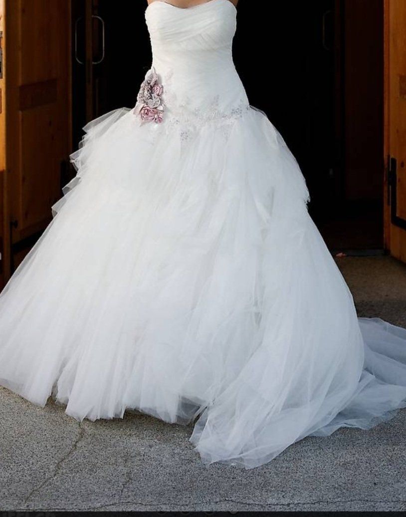 Vestiti: Prinzessinnen-Brautkleid Grösse 38 – Nuovo (secondo la descrizione) da Kandersteg venduto da nvo_65py 1