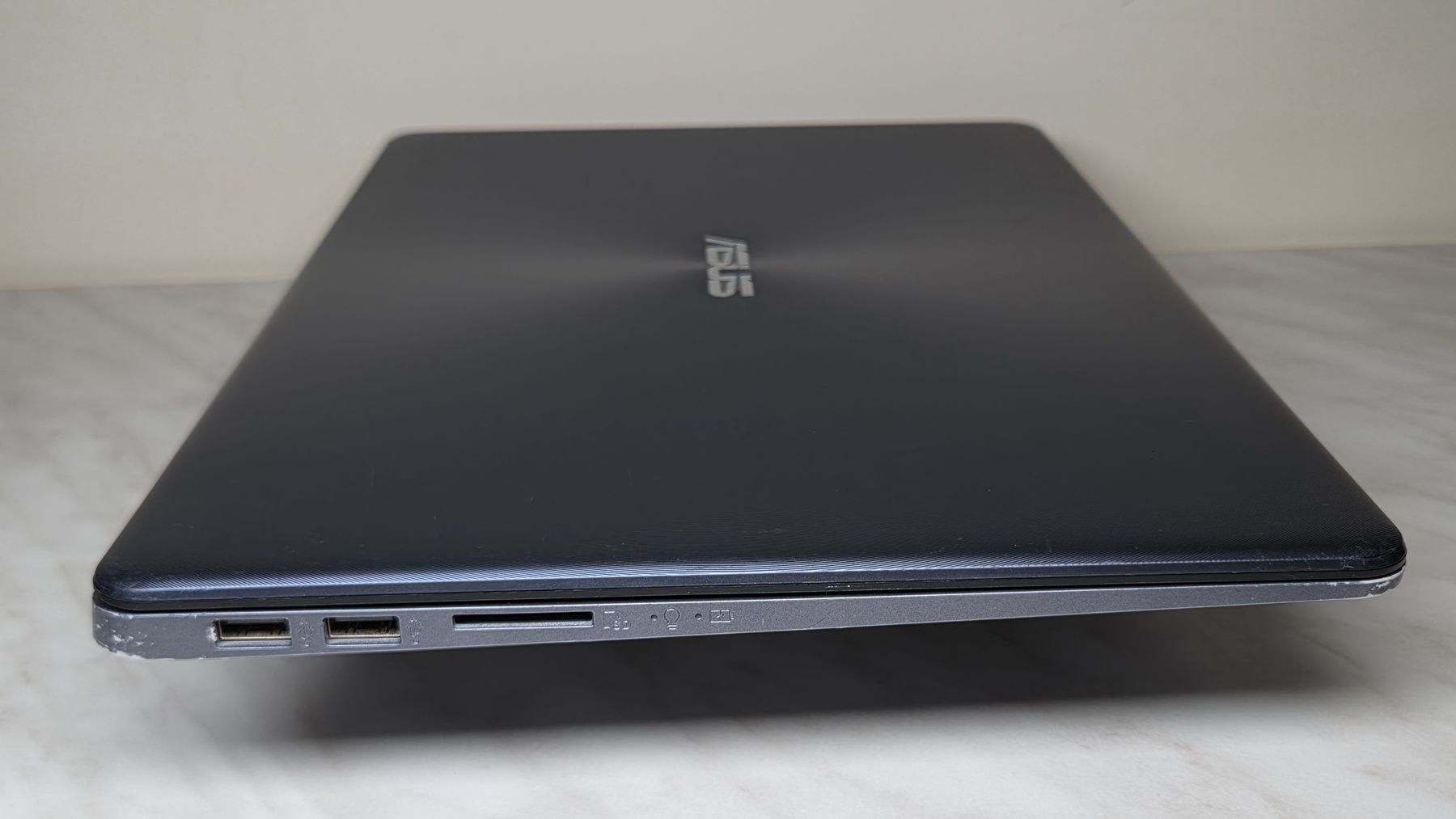 Asus Notebook: Asus 15" FHD, i5, 256G & 8G Ram, USB-C – Usato da SCHAFFHAUSEN venduto da Atami99 5