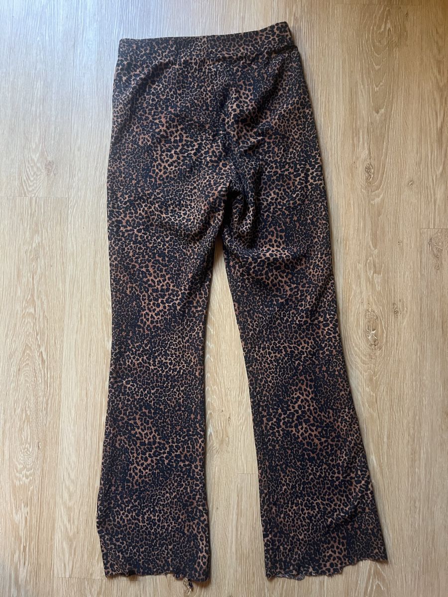 Pantalons: Hosen Leo Print Damen Grösse M – Neuf (Voir description) à Zürich par jaelllara 1