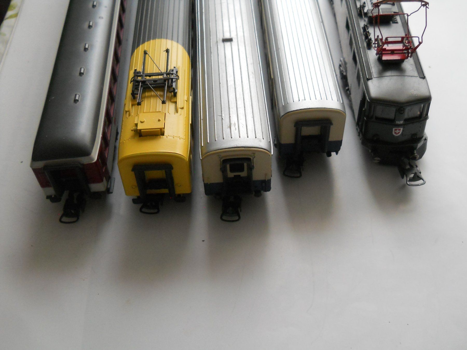 Lima Modelleisenbahnen: Lima Zug BLS mit Käsewagen von Lima – Gebraucht aus Schwanden GL von roerich20 2
