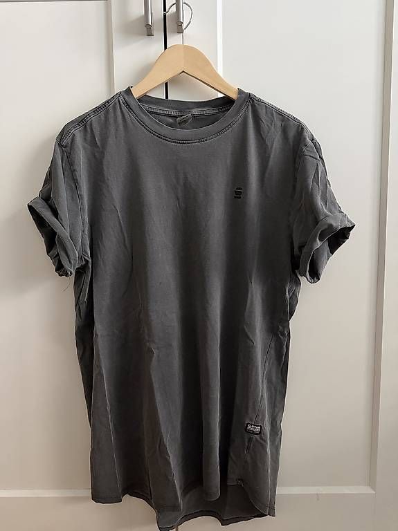 G-Star T-Shirts: T-Shirt G-Star Raw grau Grösse L – Gebraucht aus Zürich von wie_r6sx