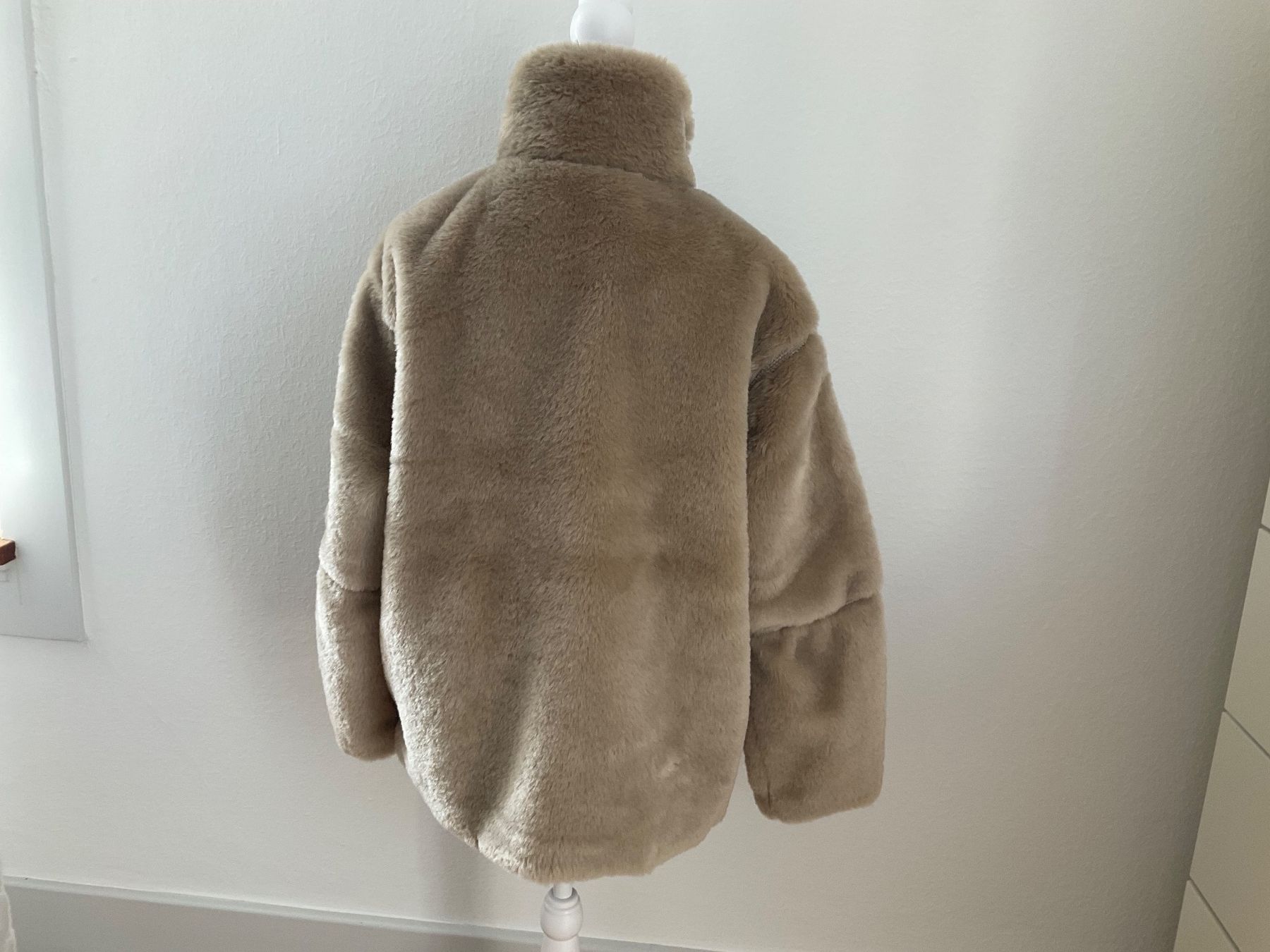 H&M Jacken: Jacke von H&M – Neu (gemäss Beschreibung) aus Bern von Gabriela32 1