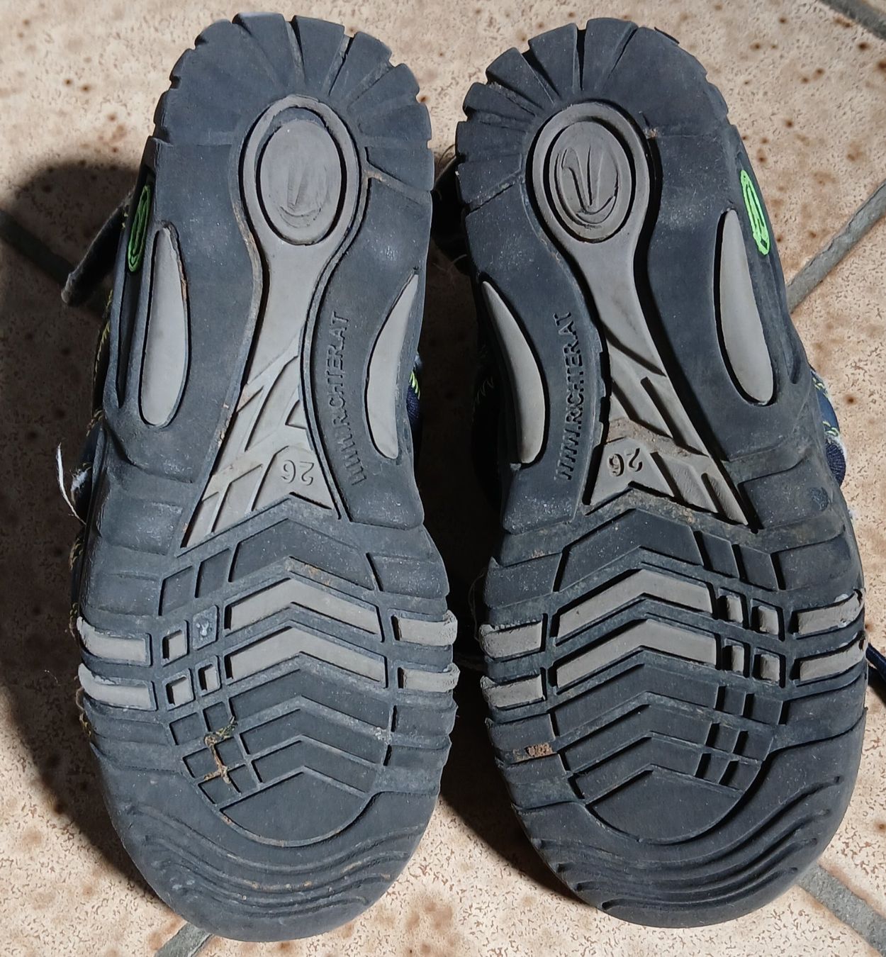 Schuhe für Jungen: Sandalen Grösse 26 – Gebraucht aus Sissach von mar_xc7r 2