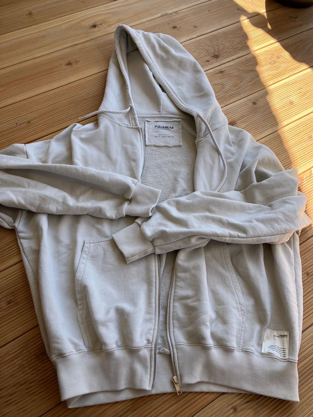 Pull&Bear Giacche: Pull & Baer Sweatshirt - Kapuzenjacke Grösse S – Usato da Allenwinden venduto da Obalu