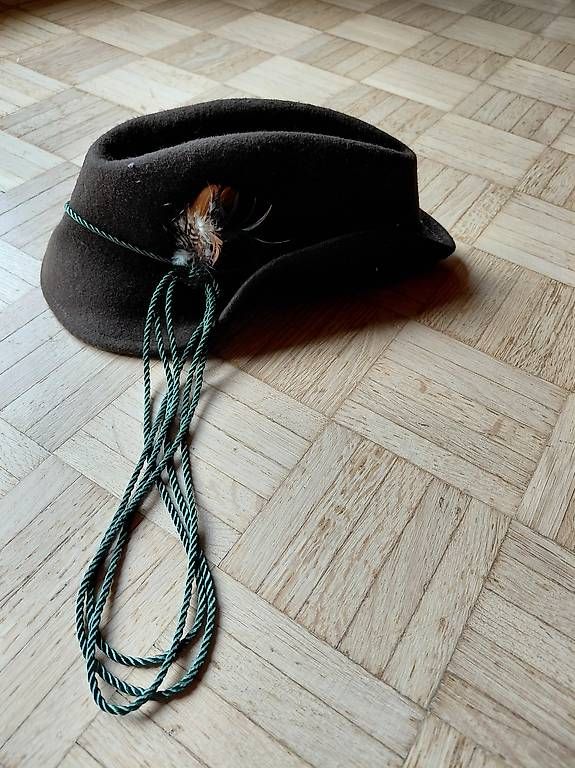 Pantaloni: Trachten Lederhosen – Usato da Glattfelden venduto da daniel0303 3