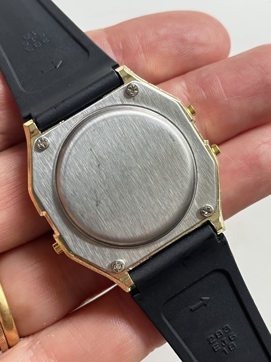 Uhren: Digital Uhr - Ungetragen – Neu (gemäss Beschreibung) aus Zürich von ZurichFee 5