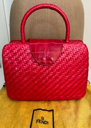 FENDI Sac panier en paille et crocodile