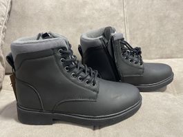 Herren Winterstiefel Gr. 41 Schwarz NEU mit Reissverschluss