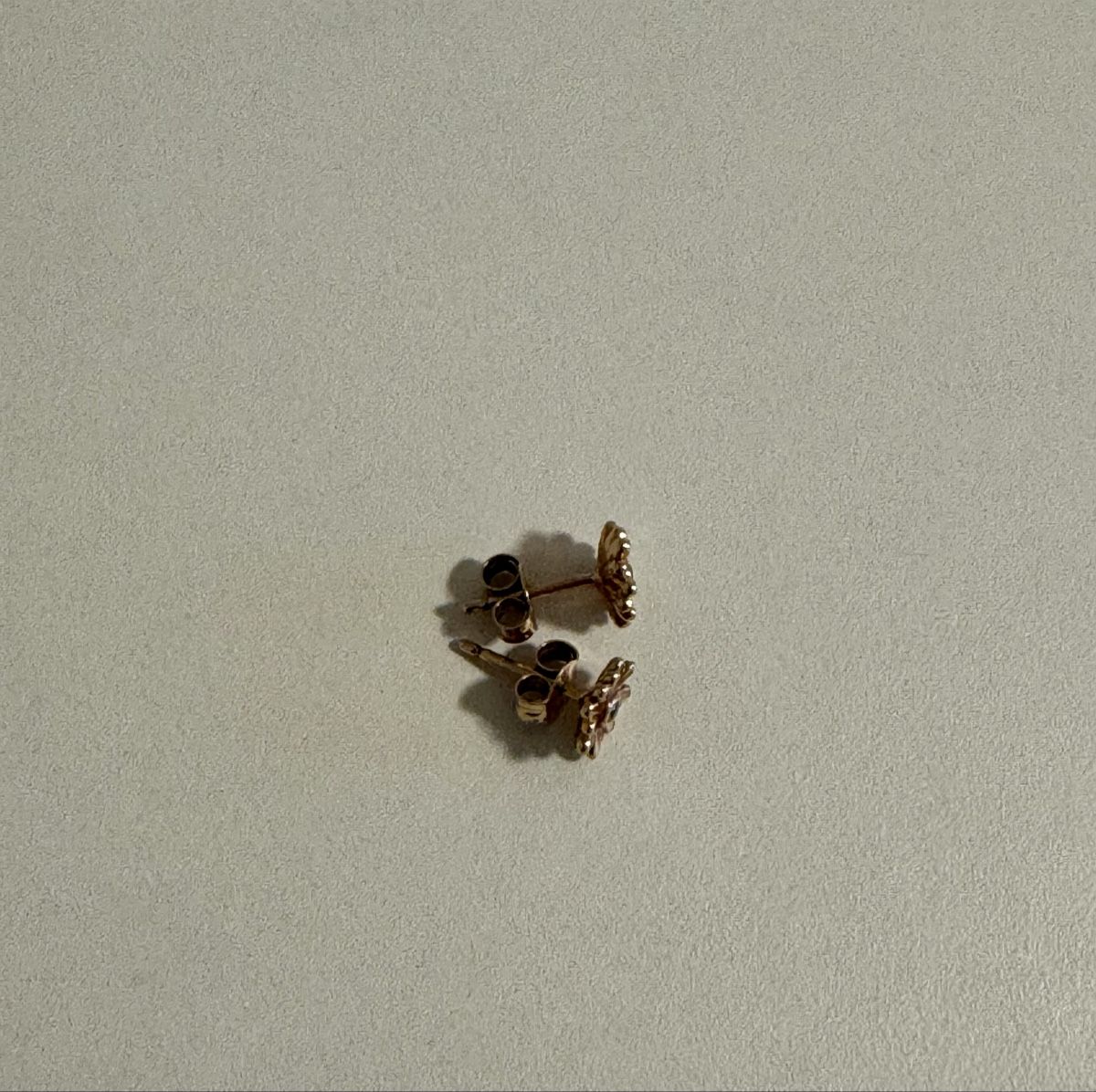 Pandora Orecchini pendenti & Orecchini a lobo: Pandora Ohrringe Blume Gänseblümchen – Usato da Scherz venduto da spike22.5 2