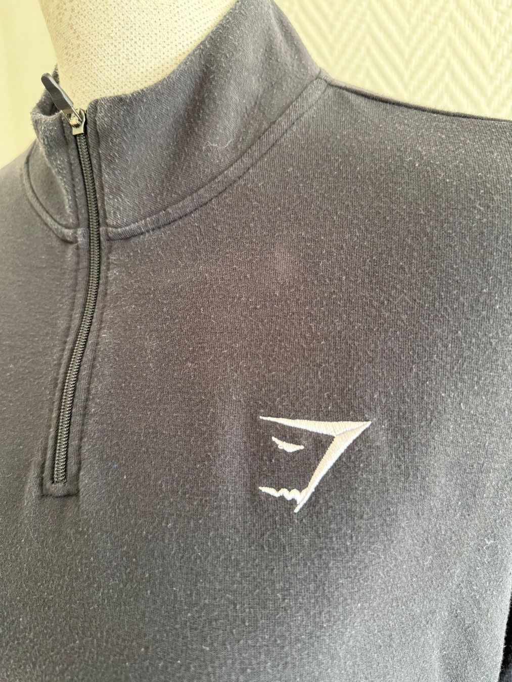 Gymshark Maglioni & Felpe: Gymshark Damen Pullover schwarz Gr. M Viskose – Usato da Kirchdorf AG venduto da coco123 1