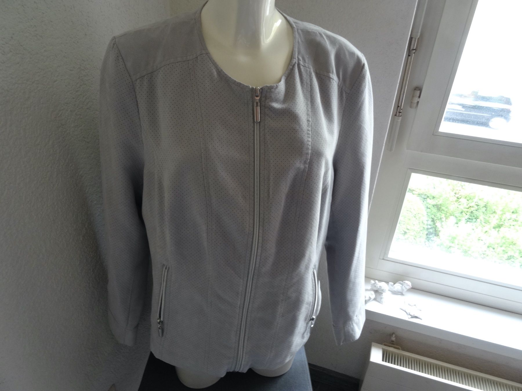 Giacche: leichte Damen - Jacke  Grösse 46 – Nuovo (secondo la descrizione) da Allenwinden venduto da Obalu 2