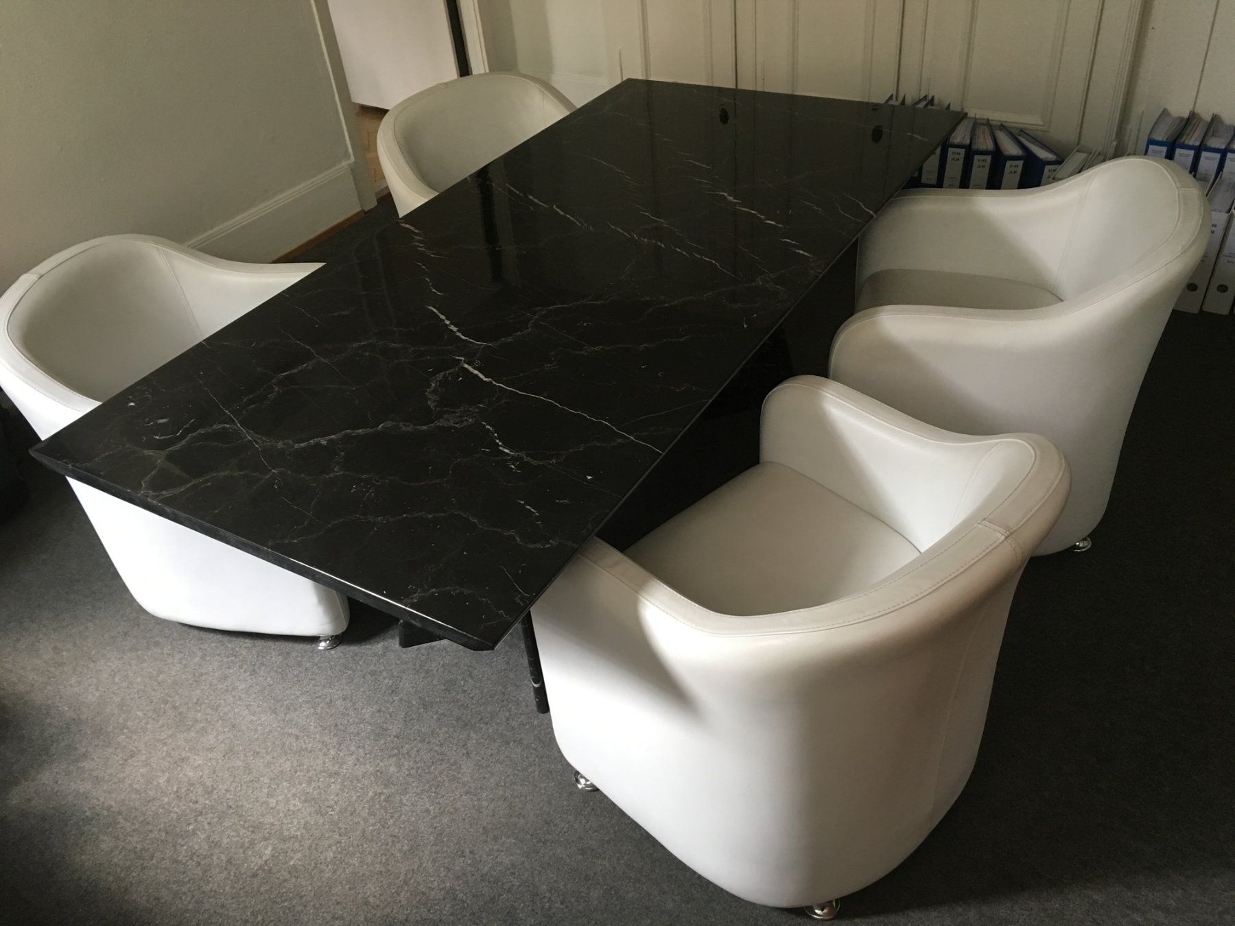 Fauteuils: 4 weisse Ledersessel – D'occasion à Zürich par KatZH 1