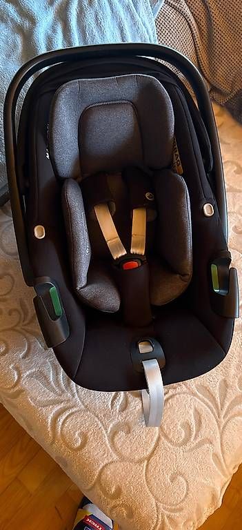 Auto-Kindersitze: Maxi-Cosi – Gebraucht aus Erlenbach Im Simmental von tom_hs2k 2