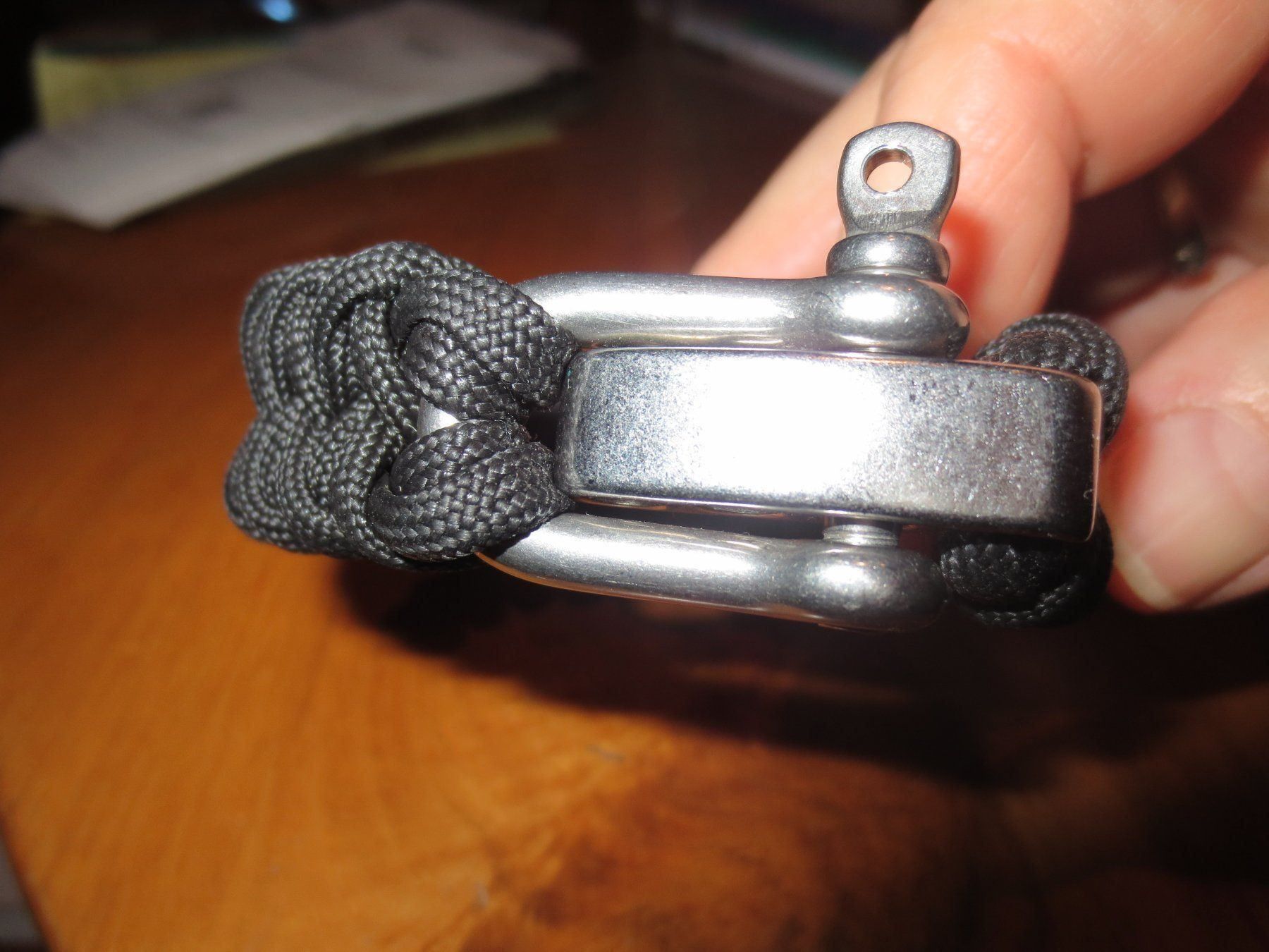 Armbänder & -reifen: Herrenarmband kann geöffnet werden – Neu und originalverpackt aus Männedorf von Livingston 2