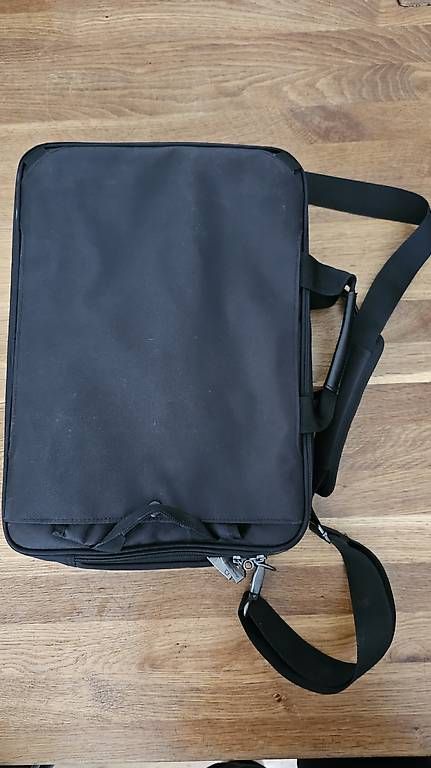 Zaini: Laptop Tasche/Rucksack – Usato da Niederwil SG venduto da ber_yb67 4