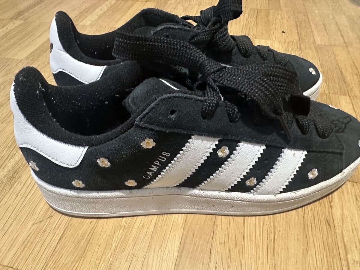 Damenschuhe: Adidas Campus Grösse 42 – Gebraucht aus Pratteln von san_p6mt