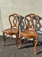 Antiker Stuhl, wunderschön gemacht (+2. Stuhl)