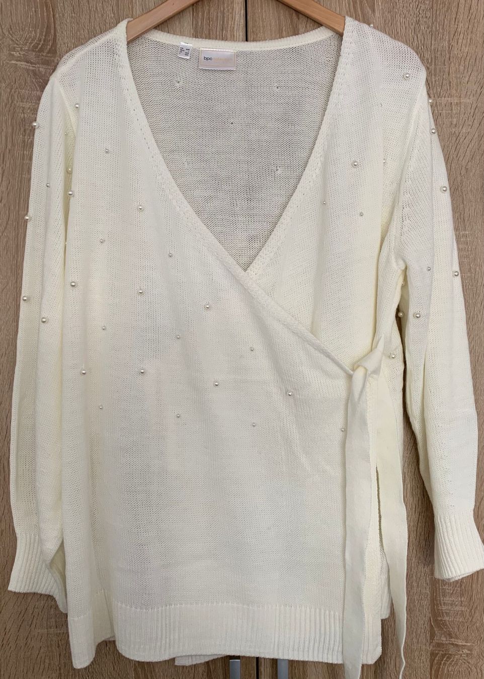 Pullover & Sweatshirts: Wickeljacke Strick Offwhite Neu mit Perlen Gr. 44 – Gebraucht aus Nussbaumen AG von brigitebardot 5