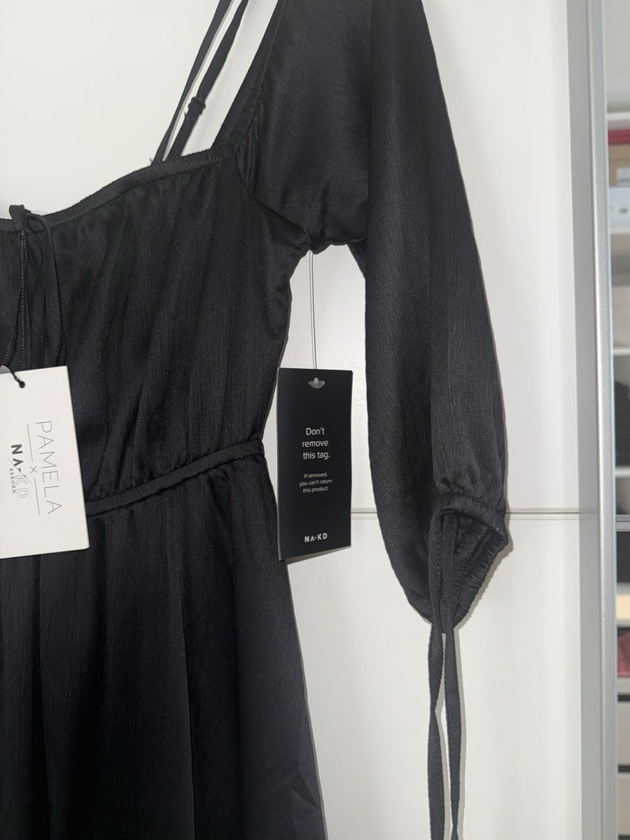 Na-kd Robes: NA-KD Kleid NEU Gr.32 – Neuf avec emballage d'origine à pratteln par Bogi94 1