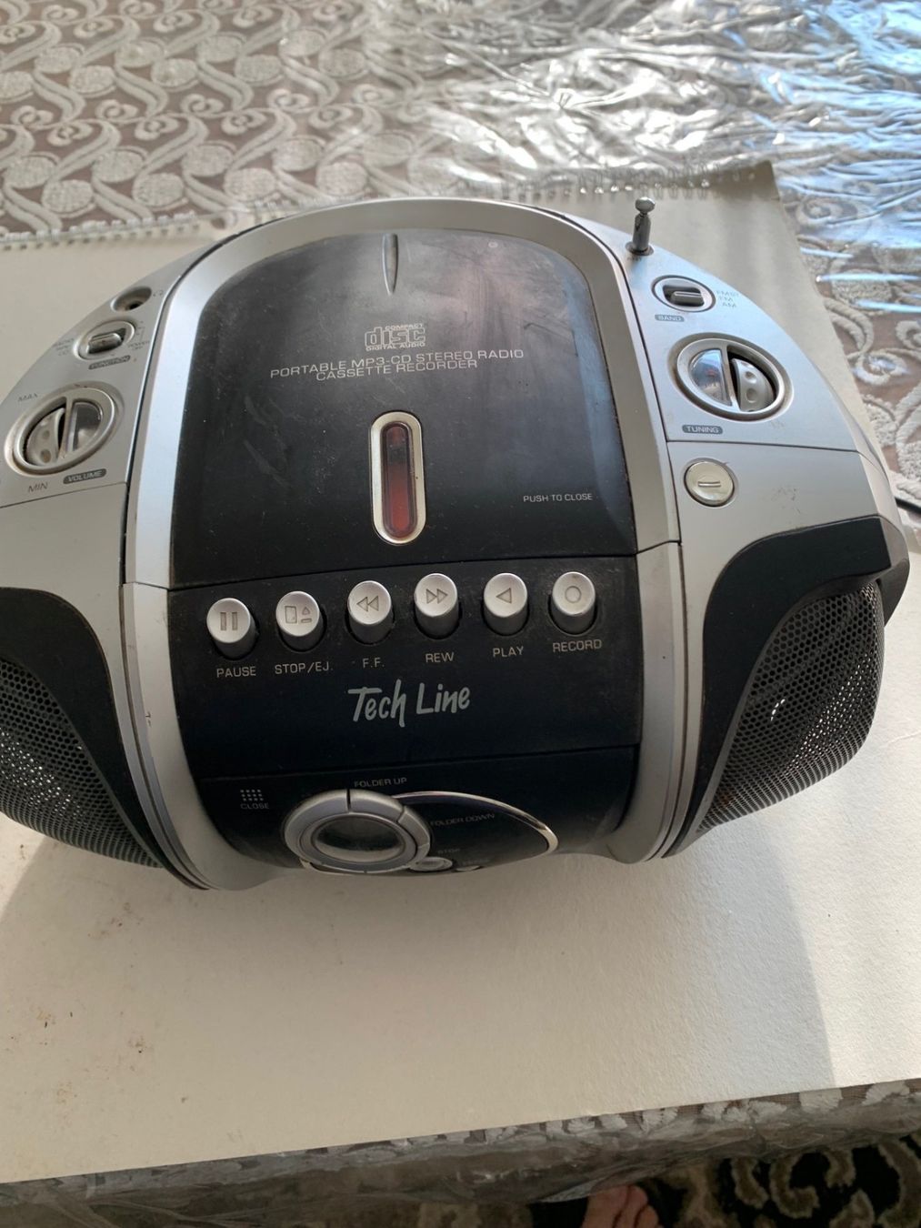 Lecteur multimedia & Streamer: Tech Line CD-Player/Kassettenrecorder - – Défectueux à Emmen par newcar4you 1