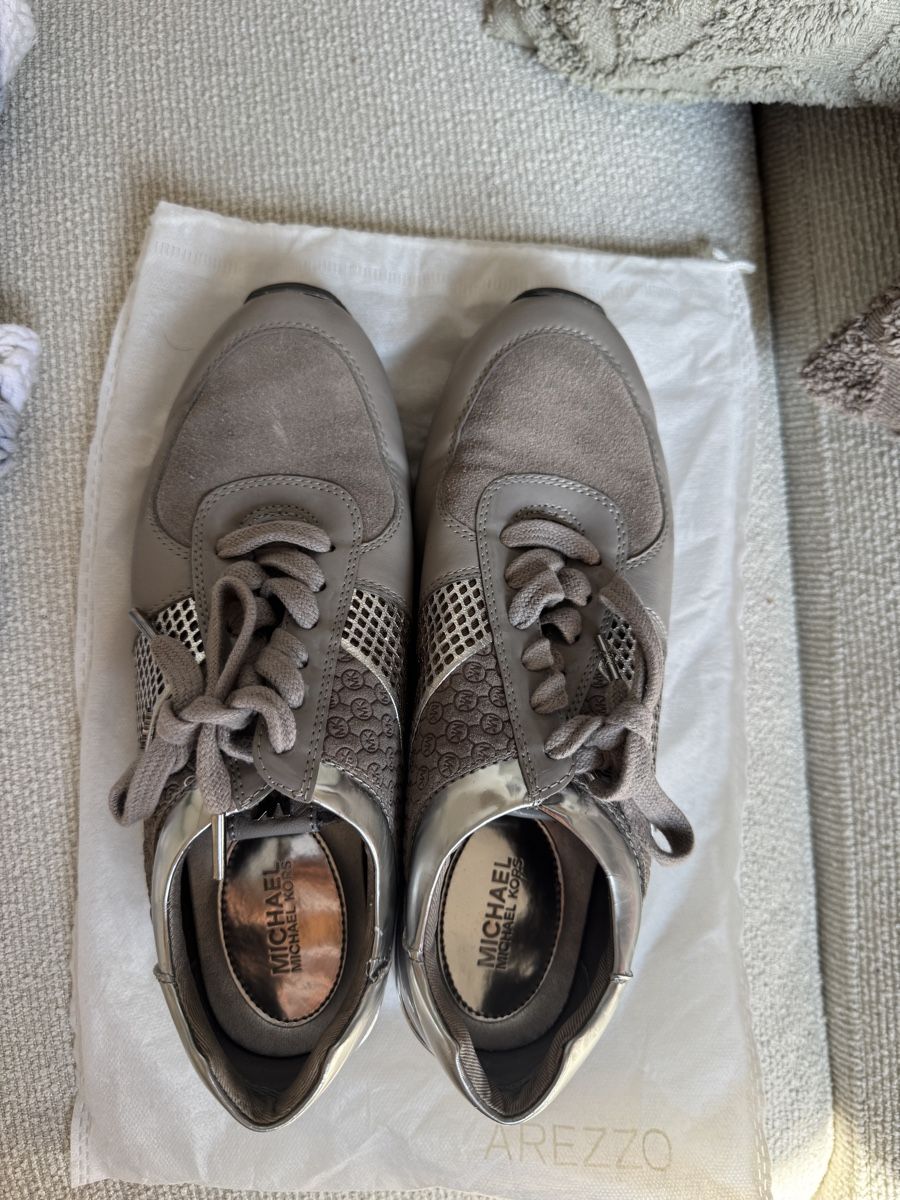 Michael Kors Damenschuhe: Michael Kors Sneakers – Gebraucht aus Winterthur von Flomiverse 2