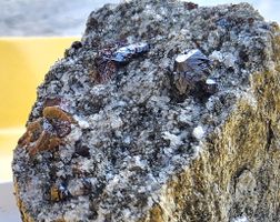 Mineral / Anatas aus dem lägendären Fundgebiet Lärcheltini