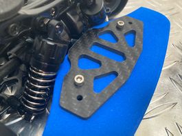 Tamiya TT-02 Tuning Bumper-Halter aus Carbon (NEU)