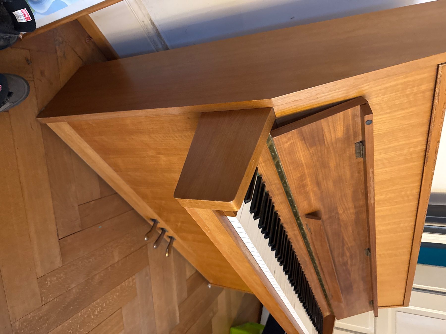 Strumenti musicali: Rippen Klavier – Usato da Bern venduto da Y.h.