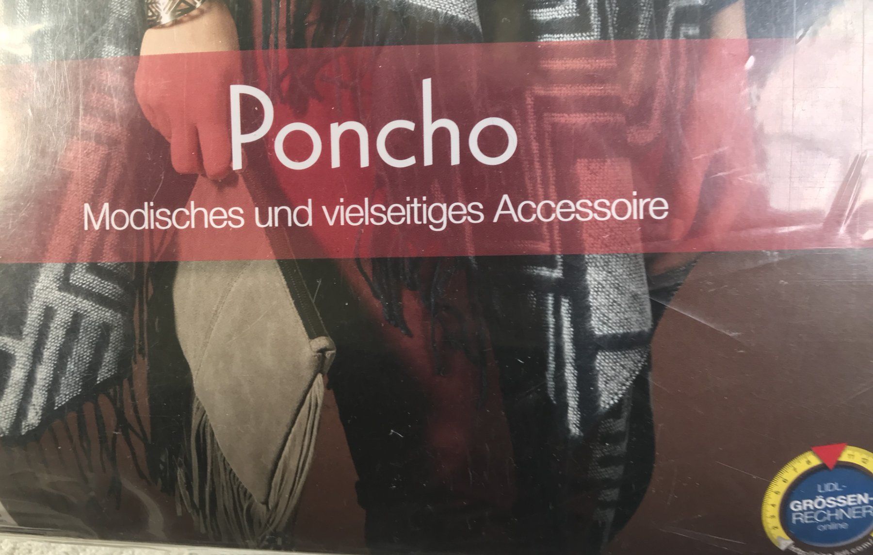 Robes: PONCHO – Neuf avec emballage d'origine à Ostermundigen par Kari1937 2