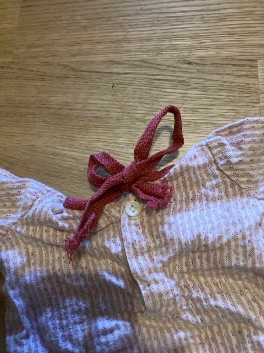Bambole: Striped dolls shirt with bow and buttons . – Usato da Zürich venduto da papperlapapp1 1