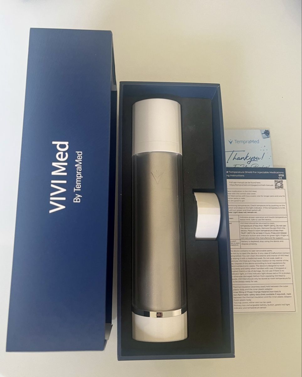 Attrezzature mediche: VIVI Med temperature container for medication - New – Nuovo e nell'imballaggio originale da Zürich venduto da fil_kgq5 2