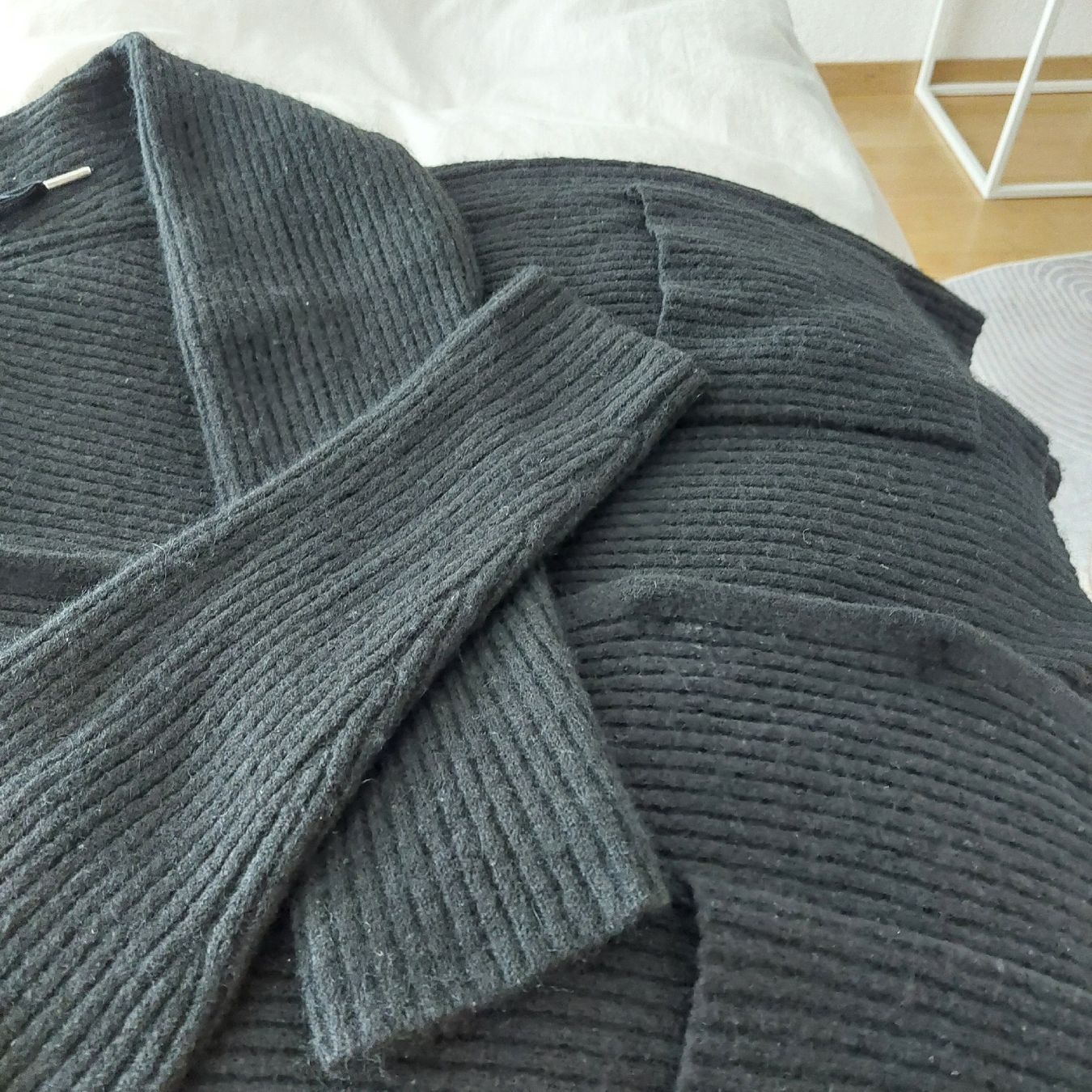 Rundholz Giacche: Rundholz Wolljacke mit Kapuze – Usato da St. Gallen venduto da ostschweiz123 6