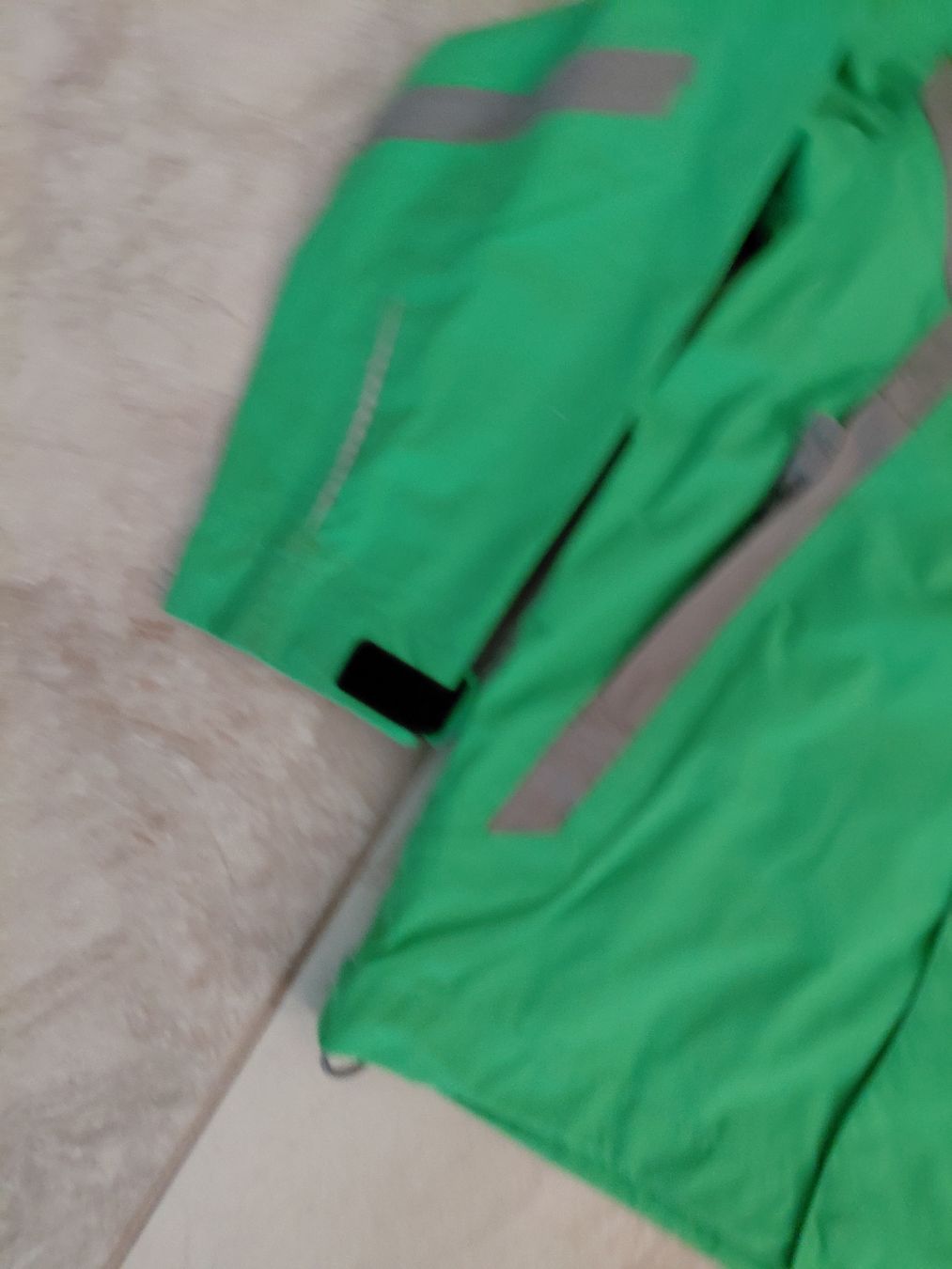 Jacken & Mäntel: Regenjacke – Gebraucht aus Grenchen von fabai 1