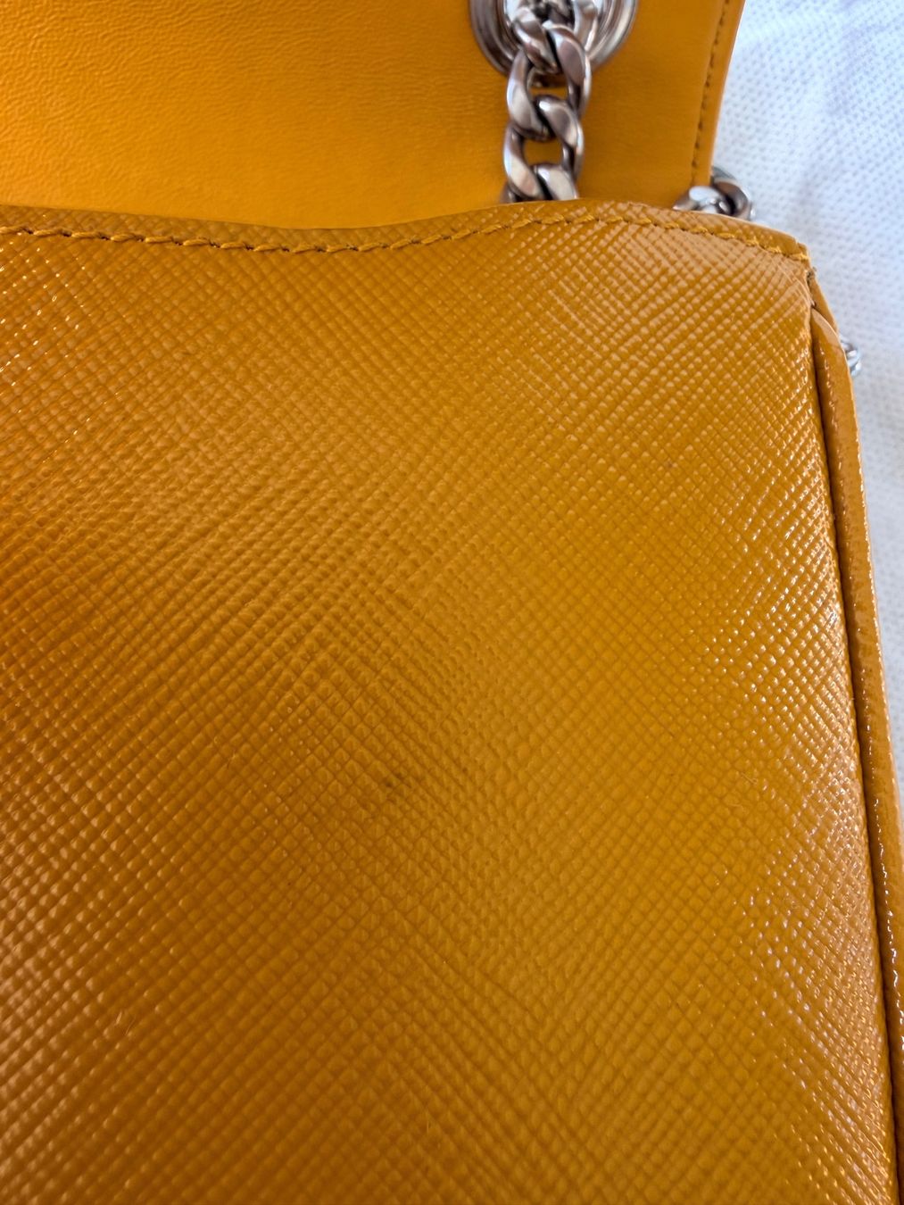 Prada Taschen für Damen: Prada Tasche in Senfgelb – Neu (gemäss Beschreibung) aus Brütten von Rod816 9