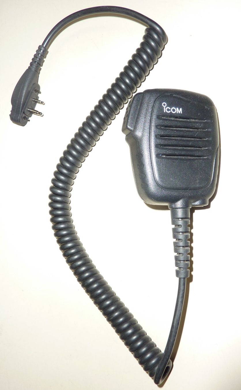 Funktechnik: Handmikrophon zu Icom-Geräten – Gebraucht aus Schliern b. Köniz von Spidi02