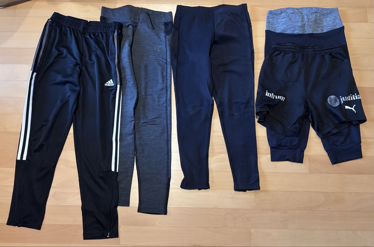 Lotti & Set di vestiti: Trainer Kleiderpaket mit 9 Teilen 152 – Usato da Bonstetten venduto da swiss_diver 2