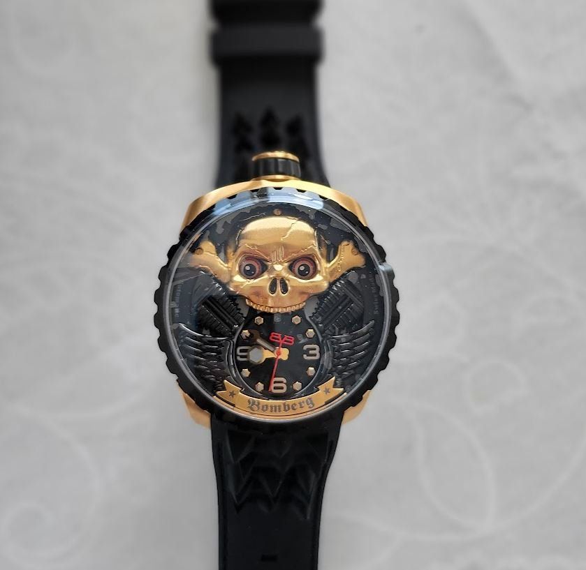 Bomberg Orologi: Bomberg Skull Rider Automatic Gold Edition – Nuovo (secondo la descrizione) da Chabrey venduto da Horology 1