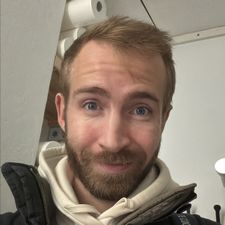 Profile image of Lou_1995