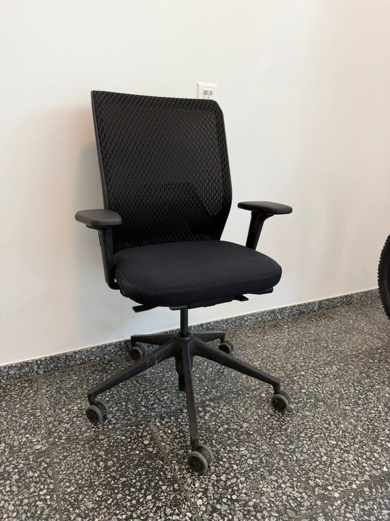 Vitra Sedie: Bürostuhl Vitra ID Mesh – Usato da Zürich venduto da maxipu